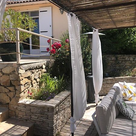 Villa Quinissole Sainte-Anastasie-sur-Issole Bagian luar foto